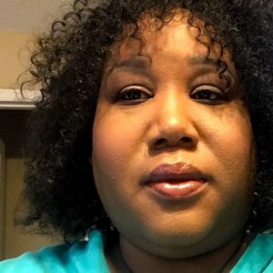 Meet your Posher, Lynette